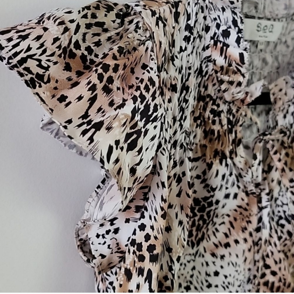 SEA NEW YORK Lana Animal Print Flutter Sleeve Top XS - Picture 5 of 7